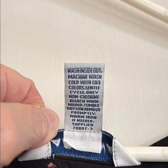 Arizona Jean Company Black Floral Romper - Size XL - Picture 6 of 7